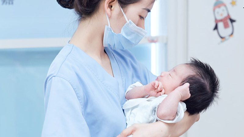 揭秘婴儿奶粉知识：新手爸妈必知的五大要点