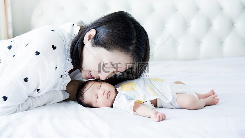 产后月子餐月嫂，如何科学分类选择？**