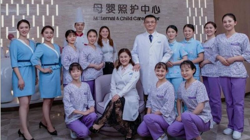 育儿嫂带睡服务，收费标准背后的考量因素